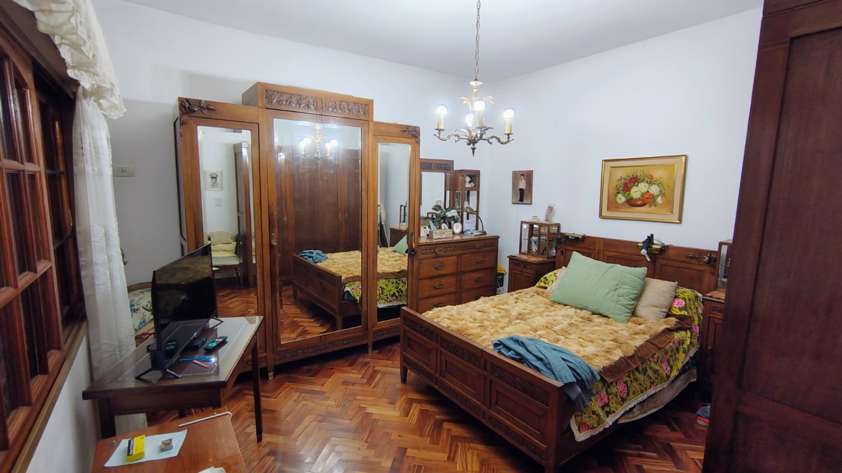 CASA DE 2 DORMITORIOS CON PATIO Y TERRAZA EN ECHESORTU