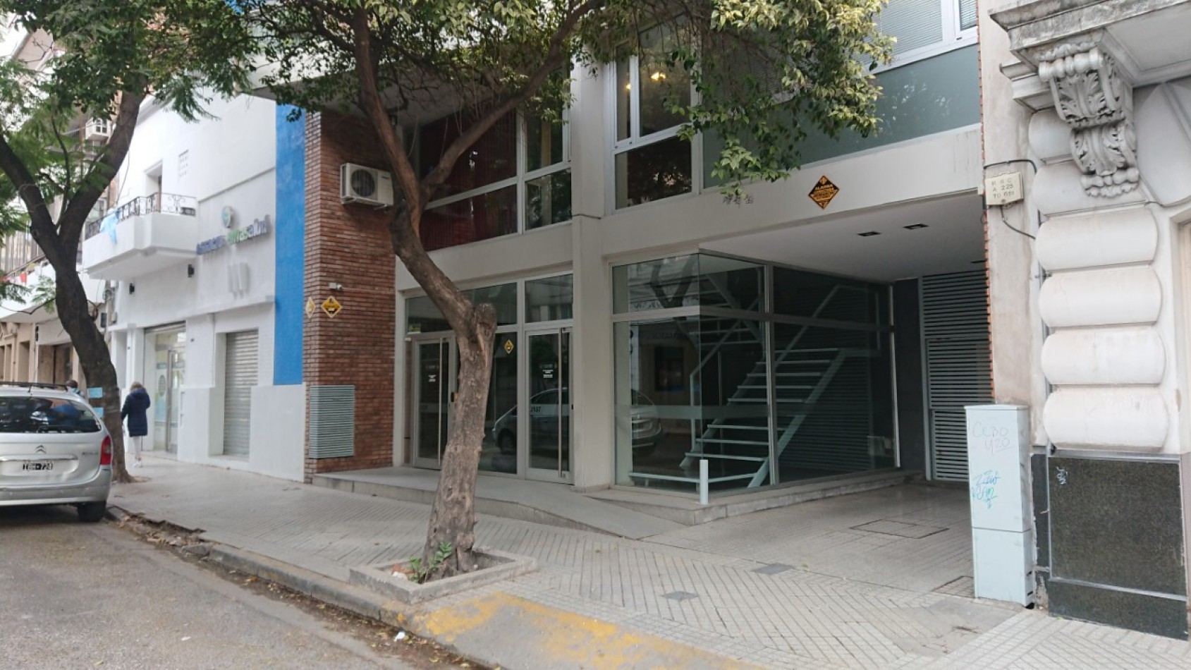 SEMIPISO EXTERNO DE 1 DORMITORIO CON COCHERA