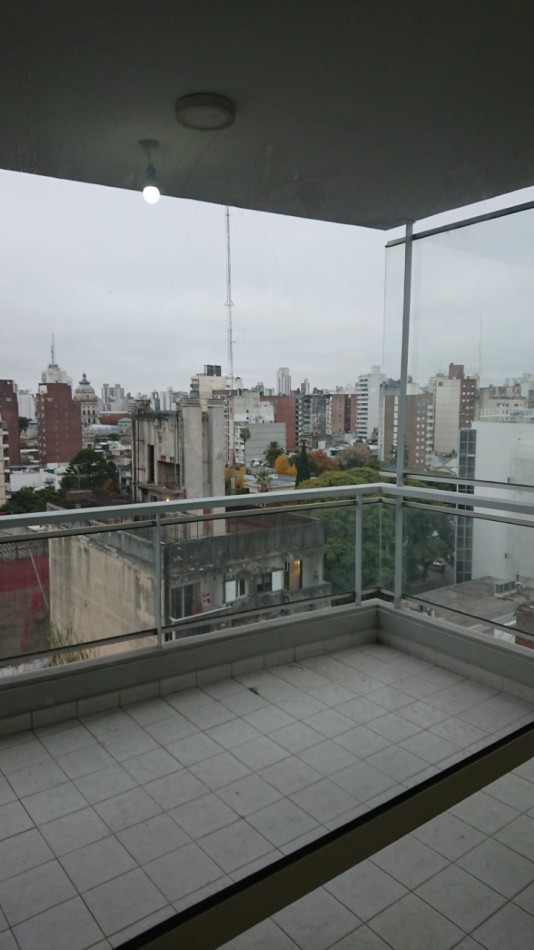 SEMIPISO EXTERNO DE 1 DORMITORIO CON COCHERA