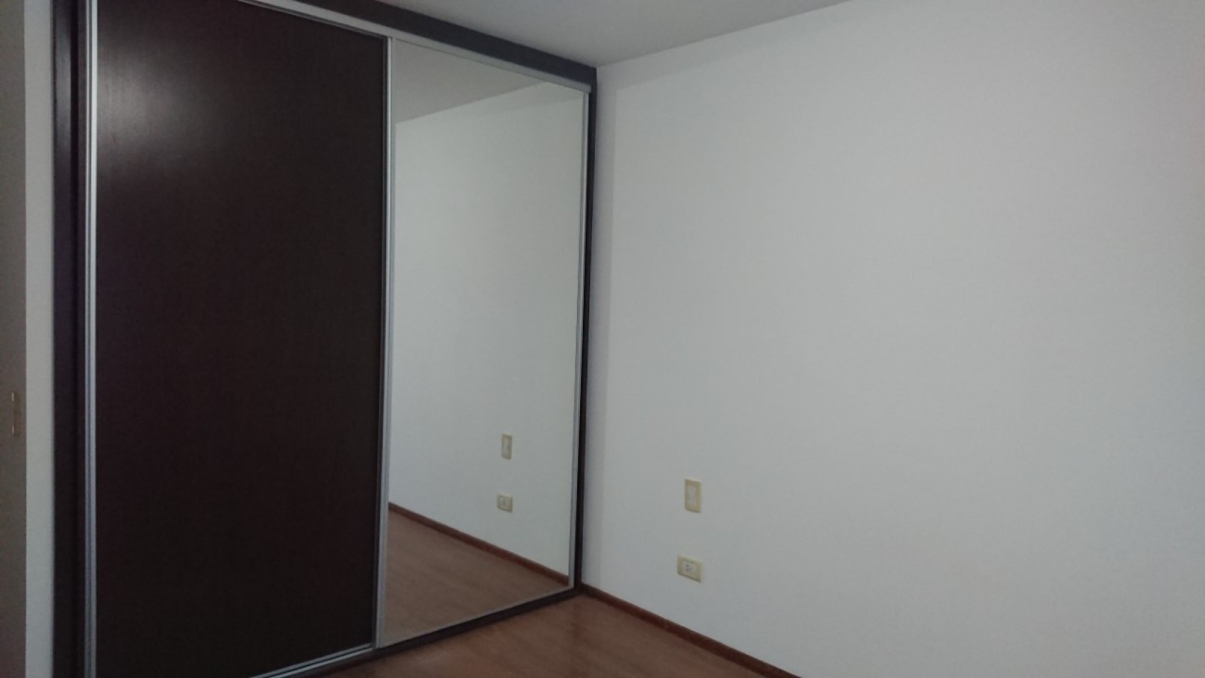 SEMIPISO EXTERNO DE 1 DORMITORIO CON COCHERA